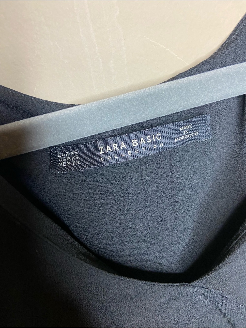 Zara Basic Ruffle Tank Top - Picture 3 of 3